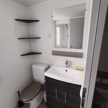 Mobilehome 8 Personnes Avec Clim Situe Aux Sables Du Midi