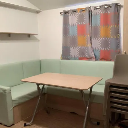 Campsite Mobilehome 8 Personnes Avec Clim Situe Aux Sables Du Midi 4*