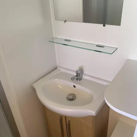 Mobilehome 8 Personnes Avec Clim Situe Aux Sables Du Midi 4*