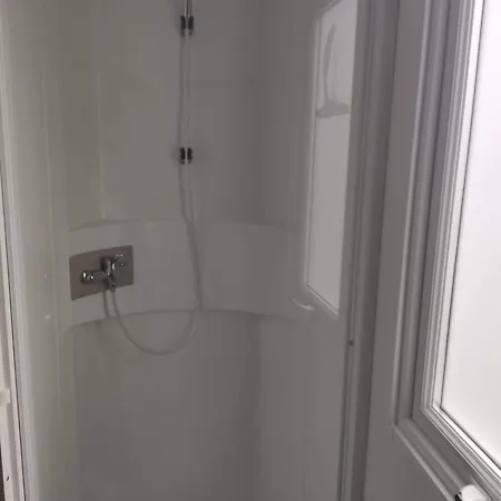 Mobilehome 8 Personnes Avec Clim Situe Aux Sables Du Midi Campsite 4*