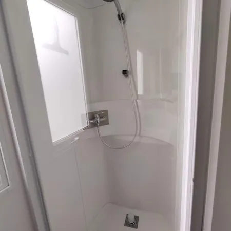 Mobilehome 8 Personnes Avec Clim Situe Aux Sables Du Midi